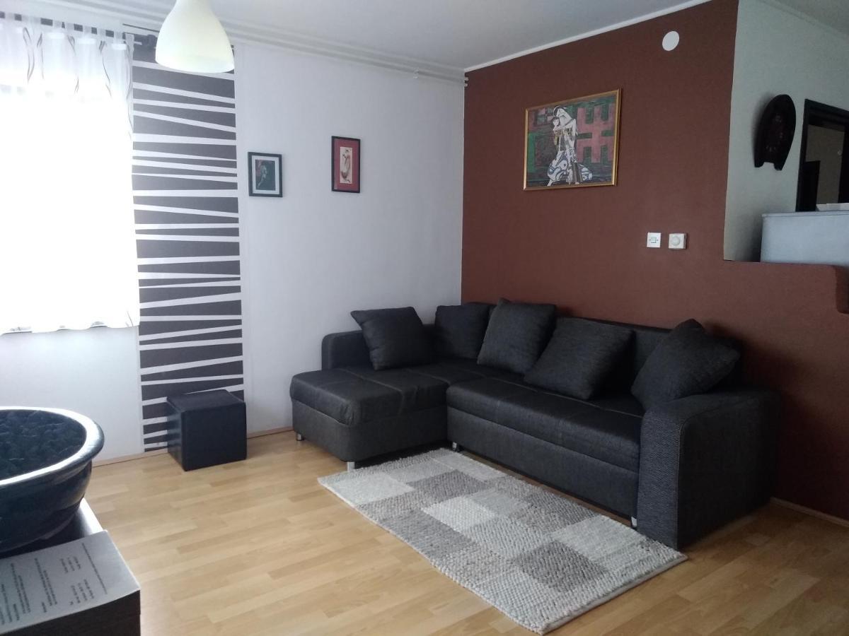 מריבור Sunrise Home מראה חיצוני תמונה