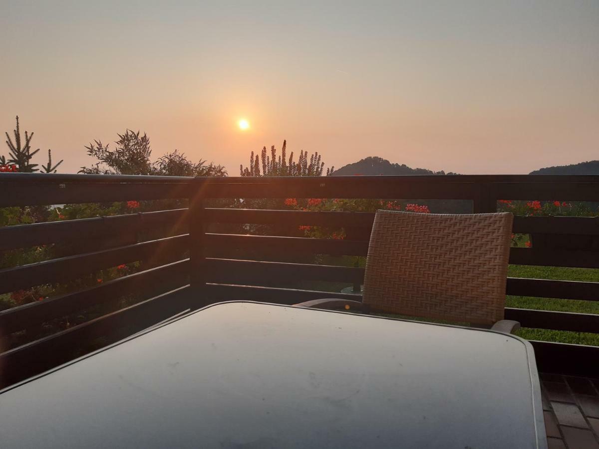 מריבור Sunrise Home מראה חיצוני תמונה